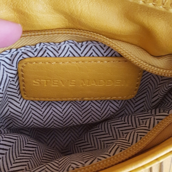 Steve Madden Mustard Fringe Purse - Picture 6 of 7